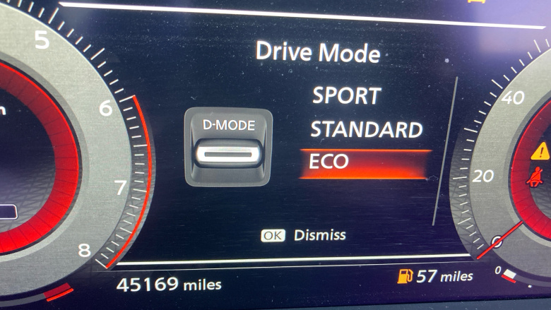 Nissan Qashqai 1.3 DiG-T MH N-Connecta 5dr Petrol Hatchback